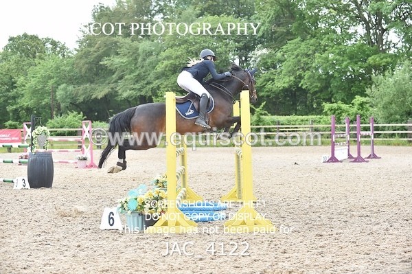 JAC_4122 - CLASS 4 - SAT -Senior Newcomers/ 1.10m Open