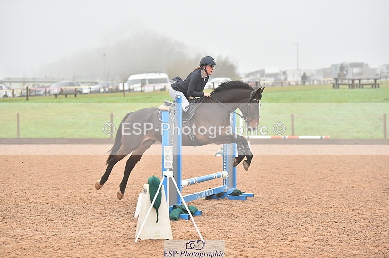 231118A-090926-00734 - Cls 16+17 Club and Schools 60cm