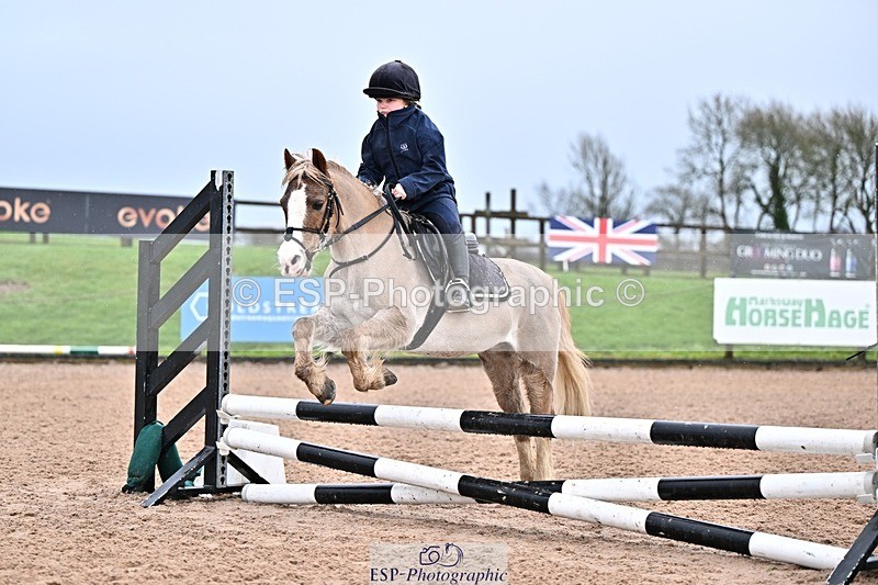 260208-130728-01280 - Cls 18 Clear Round 50cm