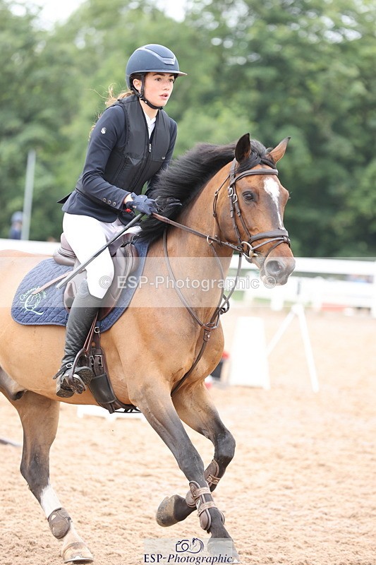 240630A-111624-12582 - Cls 31 Discovery and 90cm Open