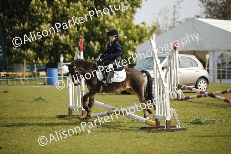 20260426-1092 - Class 1 - Mini Jumping - Lead rein or Assisted