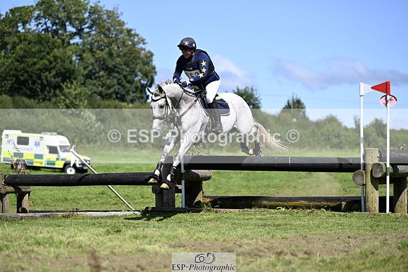 240811A-135929-04414 - 158-