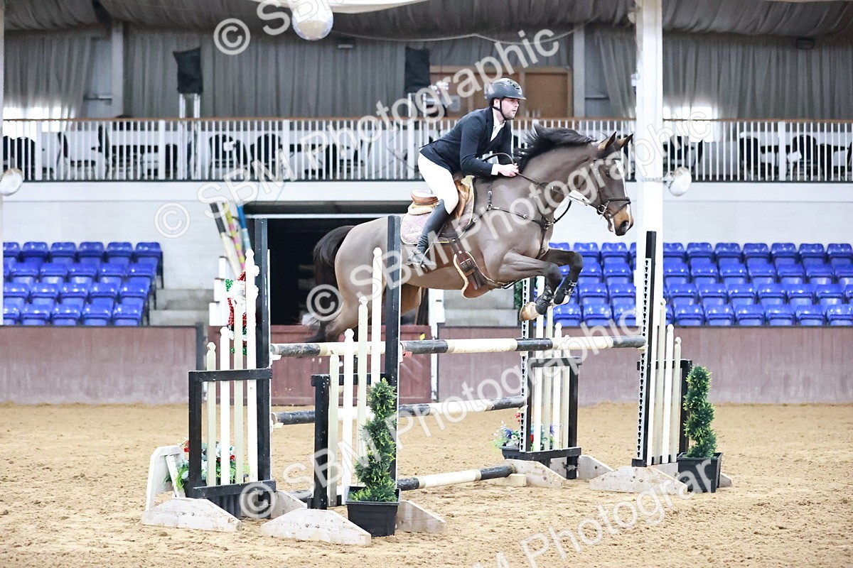 SBM_002540 - Class 11 - Senior Foxhunter 1.20m