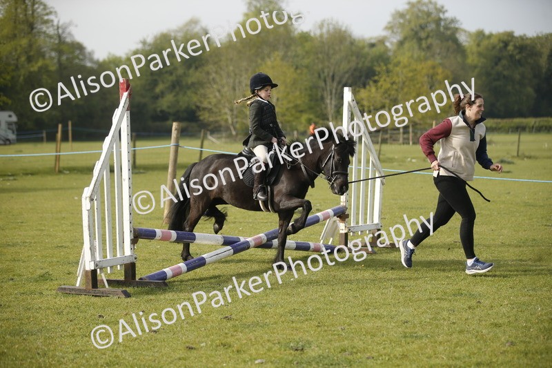 20260426-0986 - Class 1 - Mini Jumping - Lead rein or Assisted