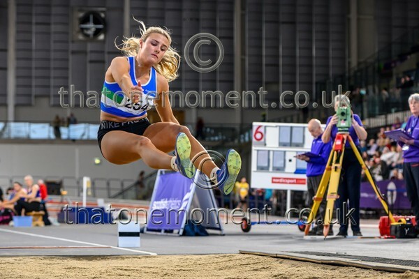 SeniorInd25-918984 - Field Female