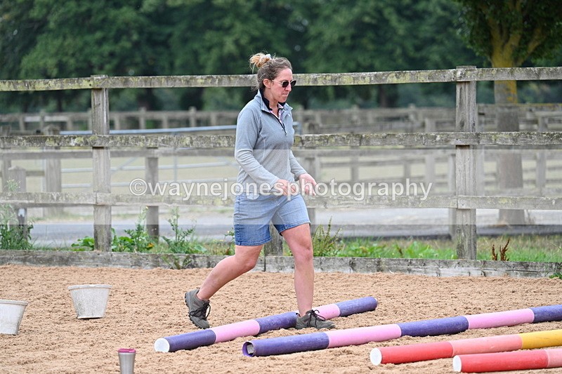 WJ7_9733 - Poles 14:00