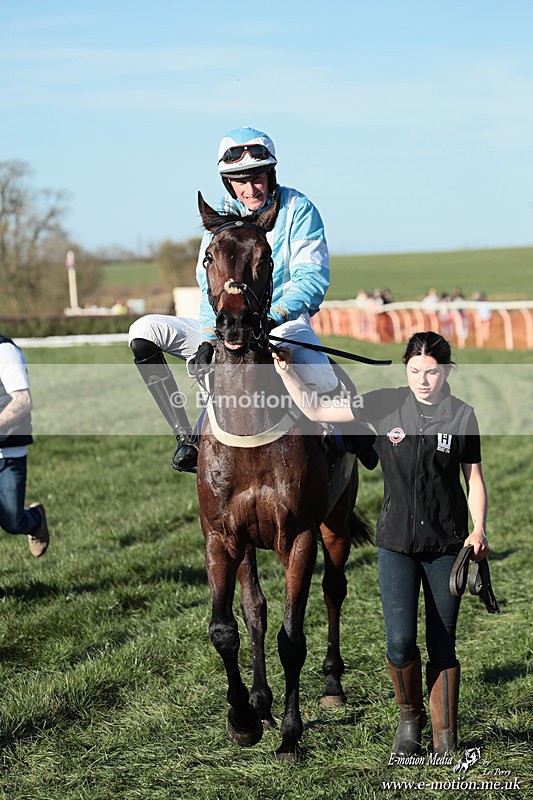PtP 210326 1128 - VWH Cirencester Races 21/03/26