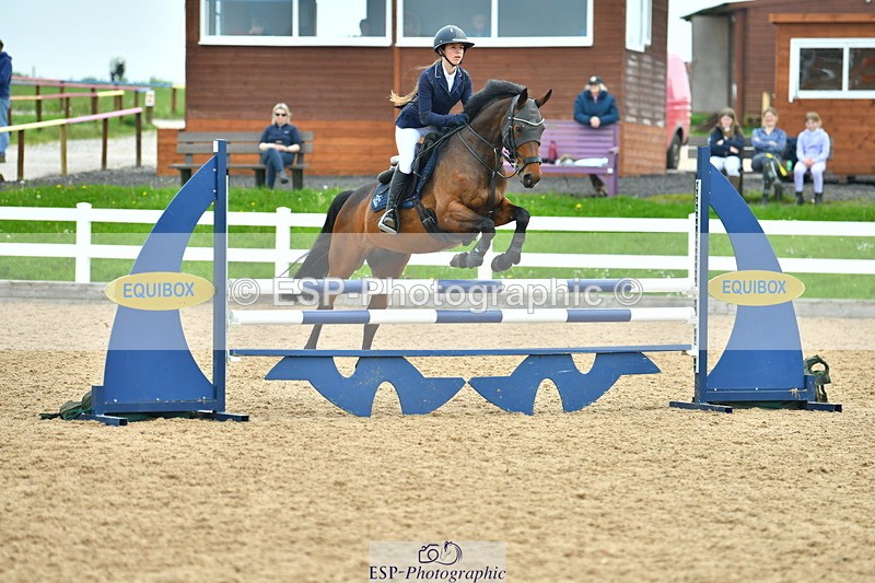 230514A-120211-02462 - Cls 24 Pony Newcomers & 1m Open