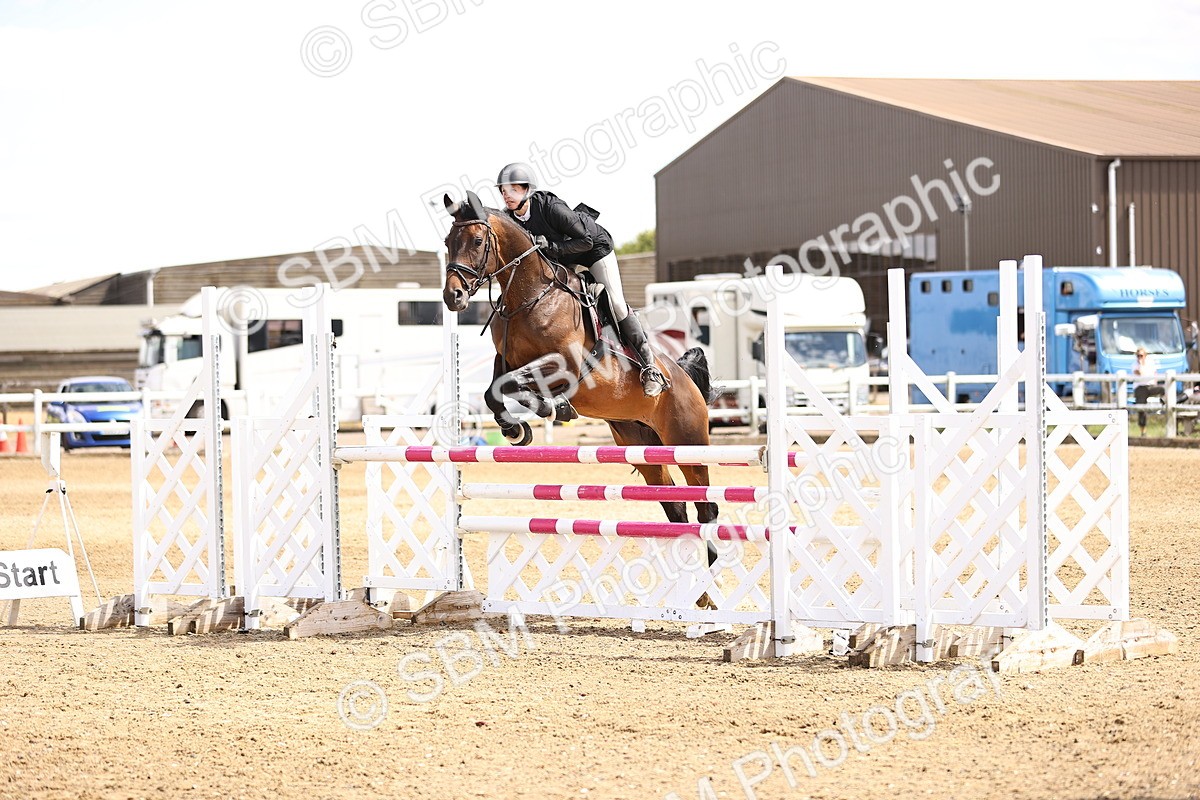 SBM_001151 - Class 6 - Senior Newcomers - 1.10m