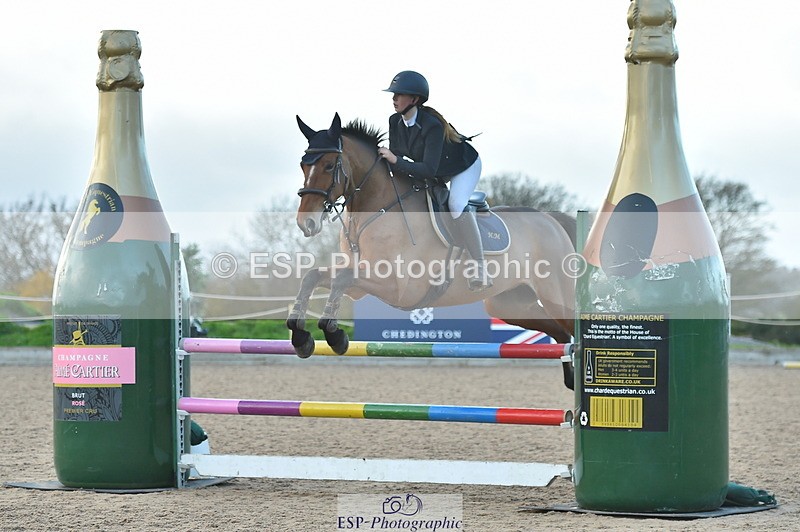 231119A-153642-06388 - Sun Cls 11-13 Children on Horses 90cm, 1m & 1.10m