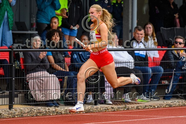 Relays25-917314 - Track Female Set One