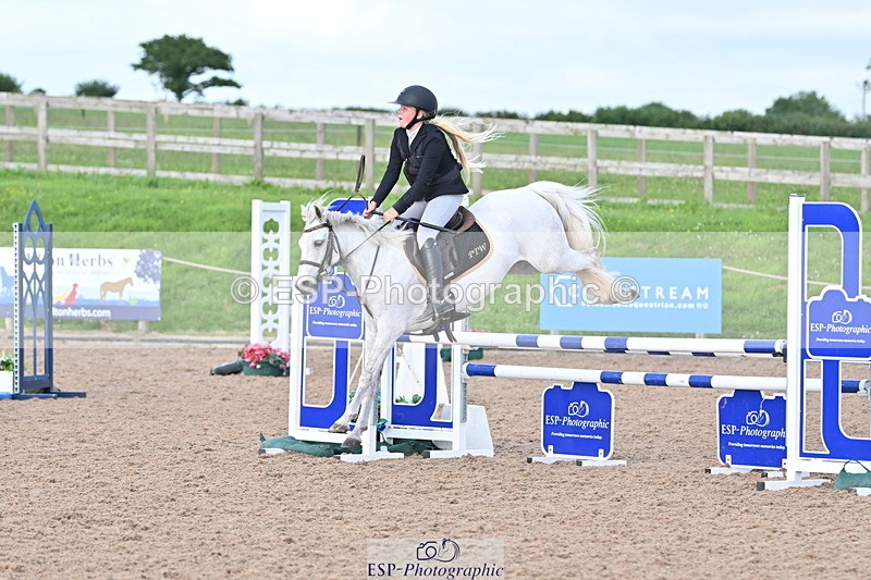 240628A-191142-01881 - Cls 7 Graham Heath 128cm + 138cm