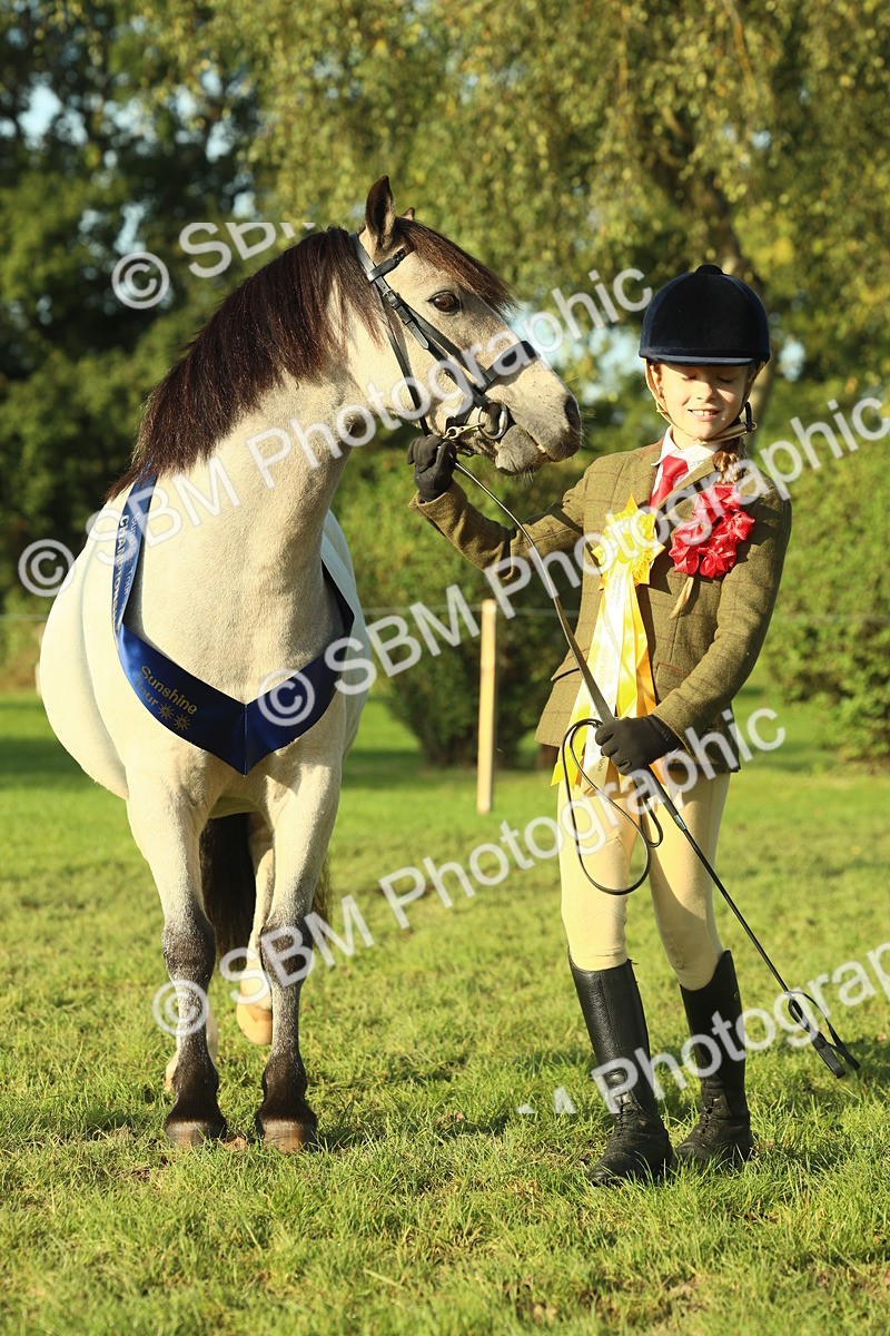 SBM_58472 - S37 - Starters In Hand Showing