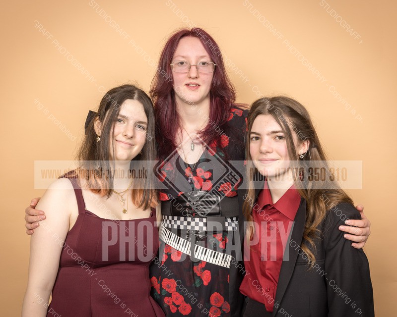 R5L1_2612 - Thurso high school 2025 - Senior prom