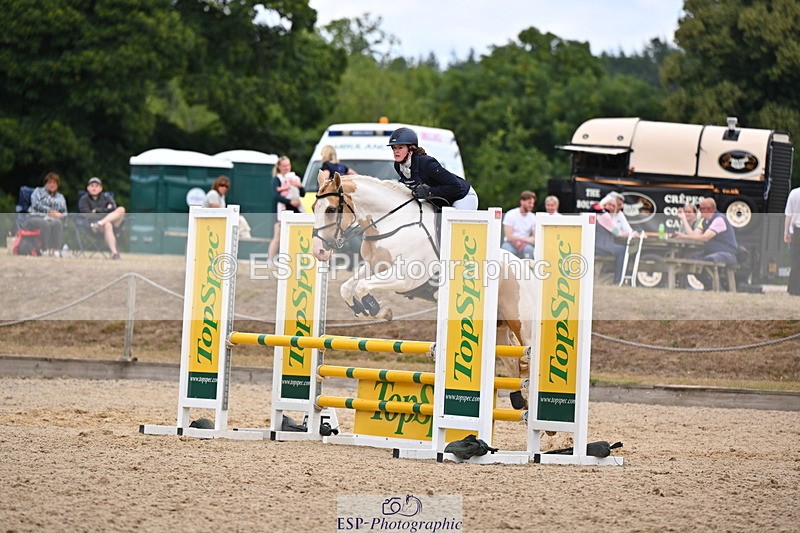 250802A-125152-03183 - C-140-Clare.Pascoe-MR.QUINN