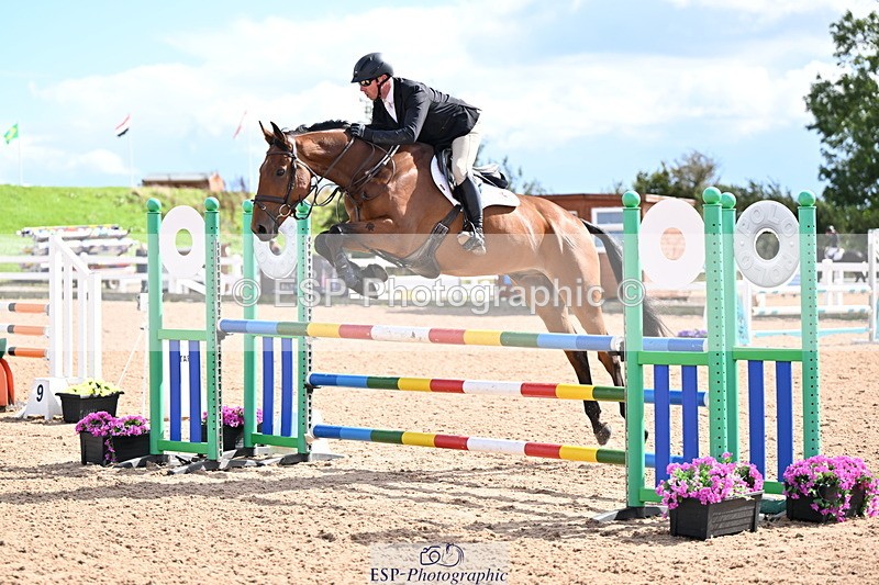 240912A-141803-01947 - Cls 12 1.05m Amateur Qualifier