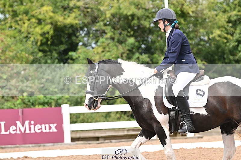 240817A-122616-08291 - 278-Chloe.Matravers-Fancy.pants