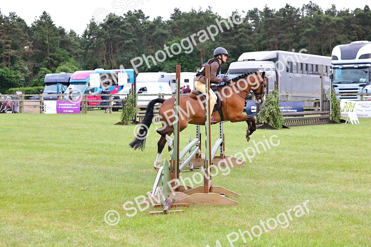 SBM_09550 - Class 44-45 - LIHS BSPS Open Nursery and Cradle Stakes