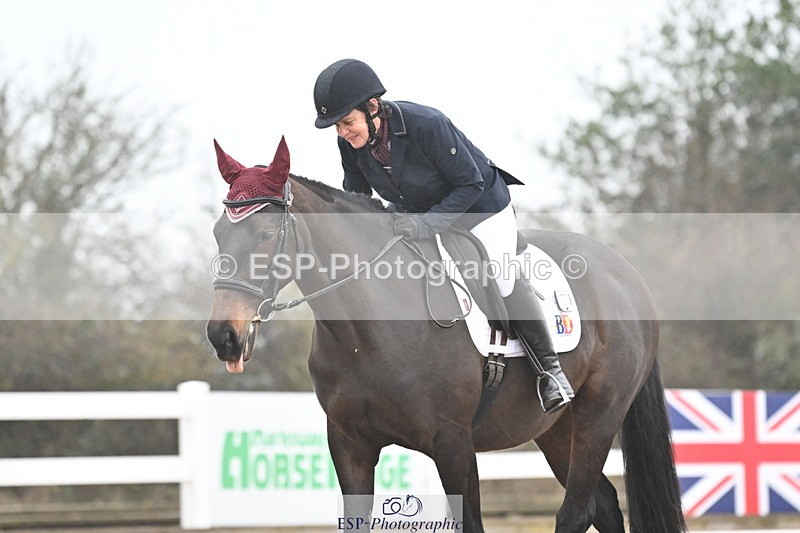 240217A-091100-00312 - 121-Jane.Dyer-Maen.Valley