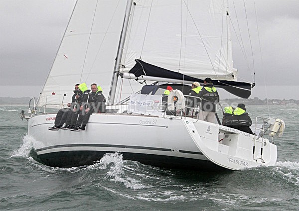 110622 FAUX PAS FAIRVIEW THE DAIRY GROUP IMG_3271 - 110622 FARM BUSINESS REGATTA