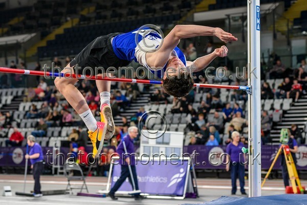 SeniorInd25-919561 - Field Male