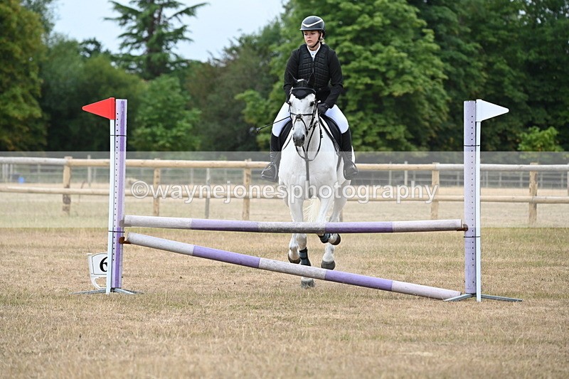 WJ6_0645 - Class 14 Intermediate Jumping 75cm