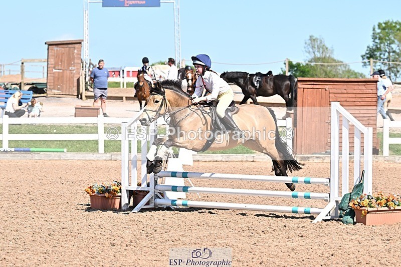 250513-160440-00147 - Clr Rnd & 60cm