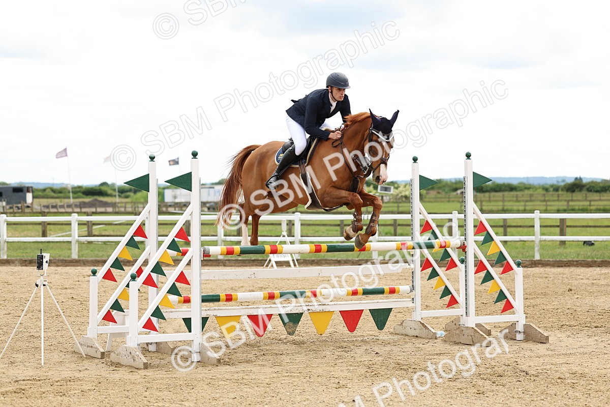 SBM_006240 - Class 19 - Senior Newcomers - 1.10m