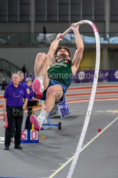 SeniorInd25-919675 - Field Male