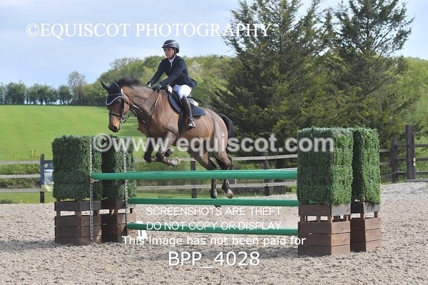 BPP_4028 - CLASS 9 - FRI - Senior Newcomers/ 1.10m Open