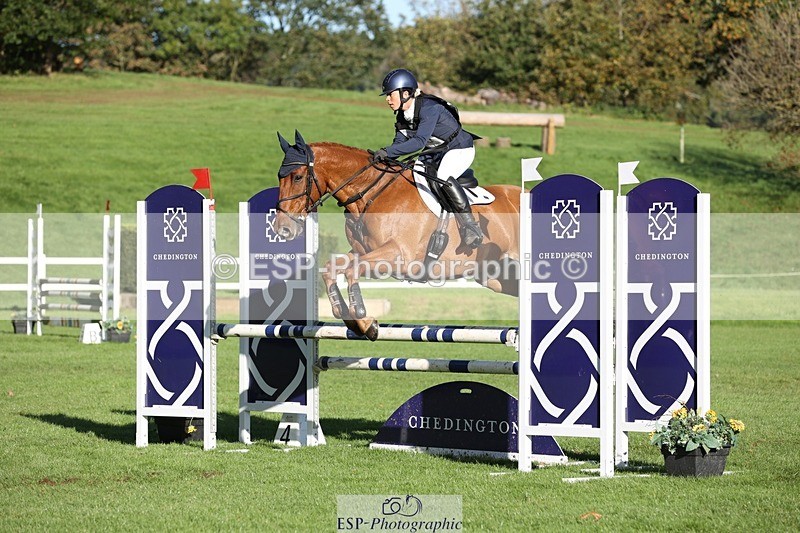 231022-103255-24596 - 656-DUNARD.RED.KNIGHT-Naomi.Watkins-TrotUp+SJ