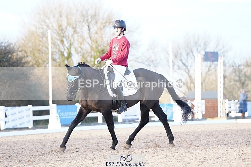 241214-154620-02242 - 131-Alys.Matravers-DARGASONS.MOON.SHADOW