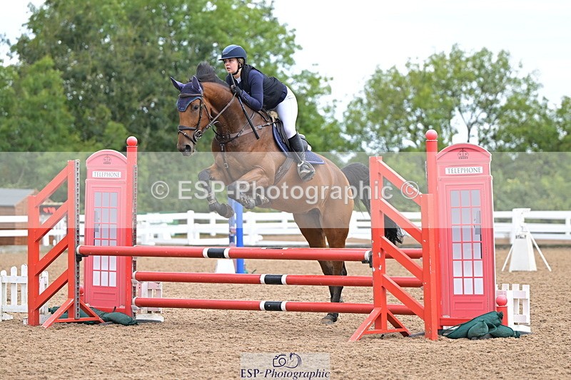 240925A-105004-00130 - Cls 1 British Novice and 90cm Open