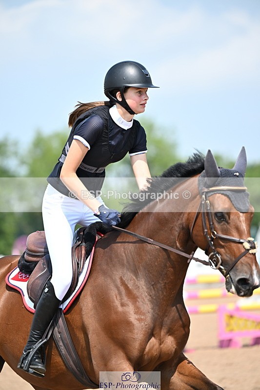 240801A-121829-00749 - Cls 10 1.05m Amateur Qualifier