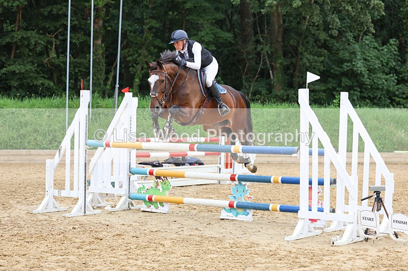 3E7A6327 - Class 8: Senior Newcomers/1.10m open