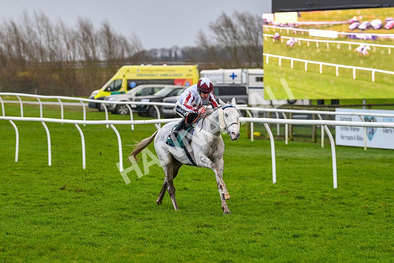 281223-Race 2-Sea Grey-9876 - Race 2