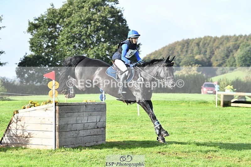 231020-110020-07049 - 056-WILLOW.BDA-Lisa.Maynard-XC