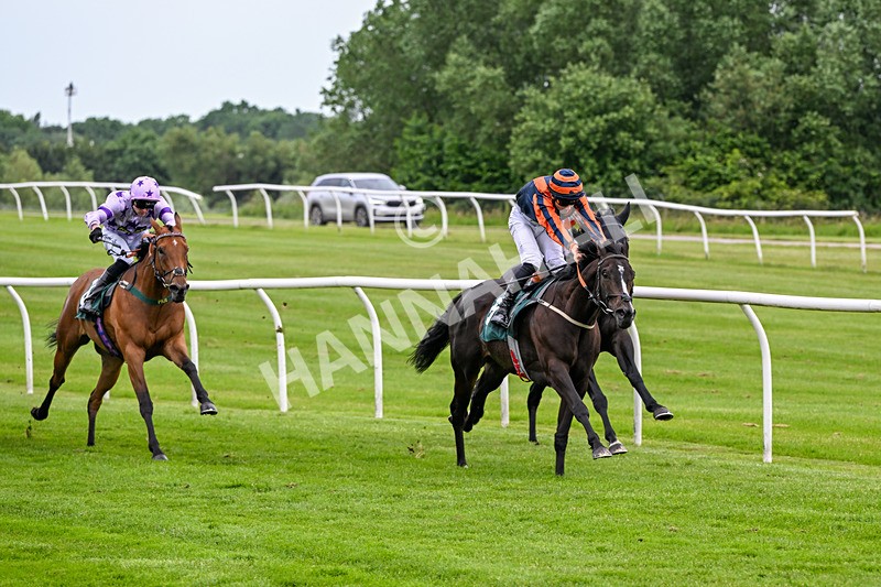 220626-Race 6-War Memorial-9551 - Race 6 17.10pm Racing Again 8th July Handicap