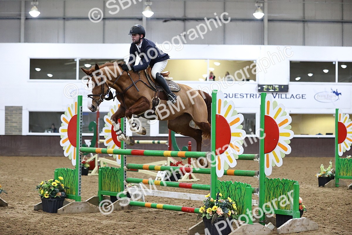 SBM_2543 - Class 9 - Senior Newcomers/ 1.10m Open