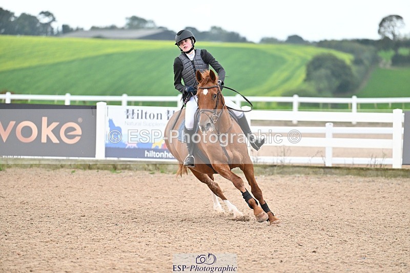 250920-100653-00122 - Cls 20+21 Club and Schools 60cm