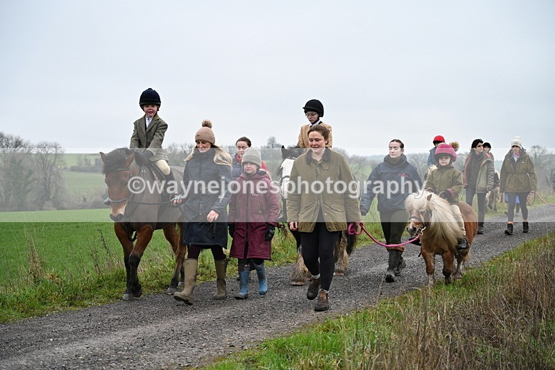 WJ7_9829 - Walk out..