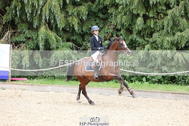 230618-140031-12559 - Cls 20 Pony Foxhunter 2nd R Jump Off's and Pres