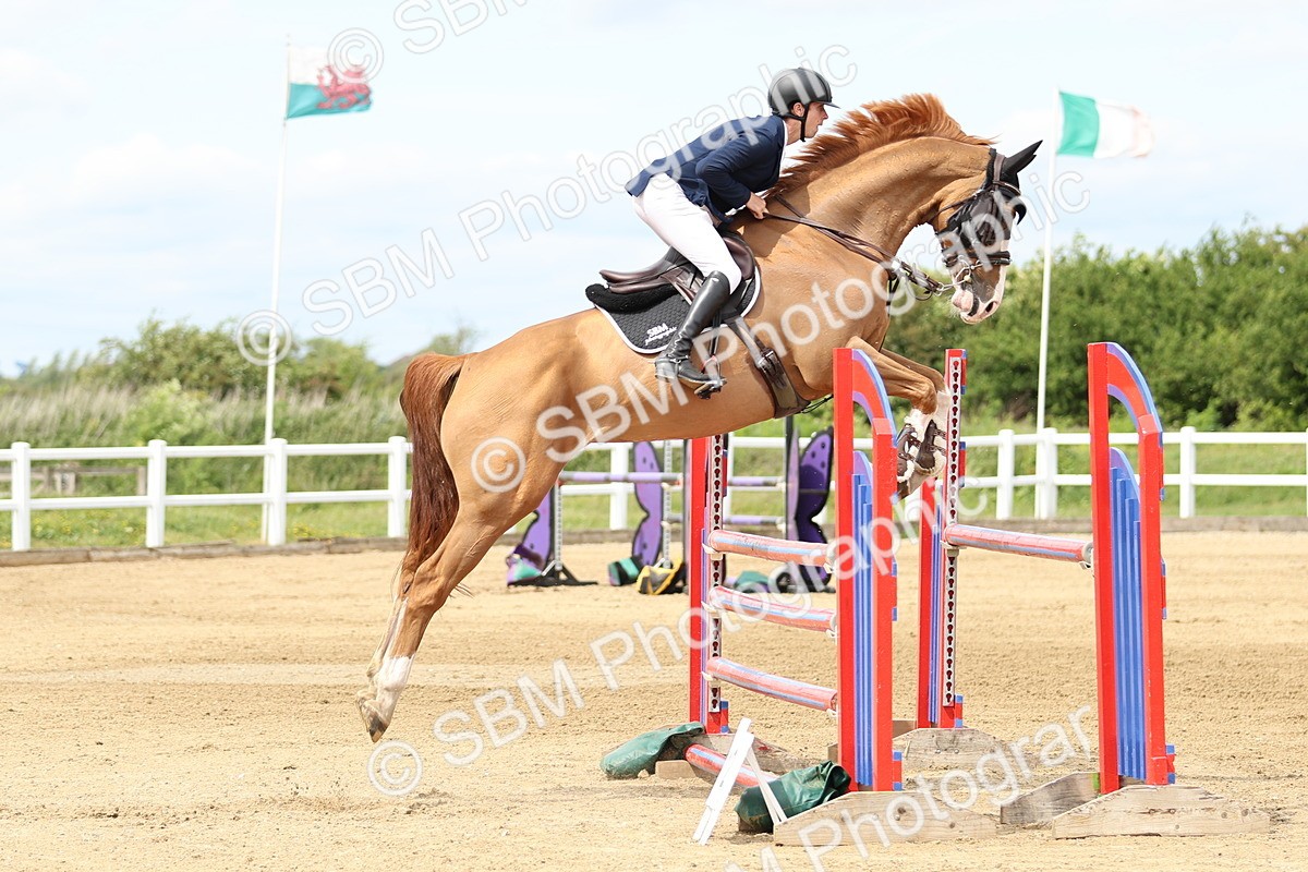 SBM_001012 - Class 4 - Senior Newcomers - 1.10m