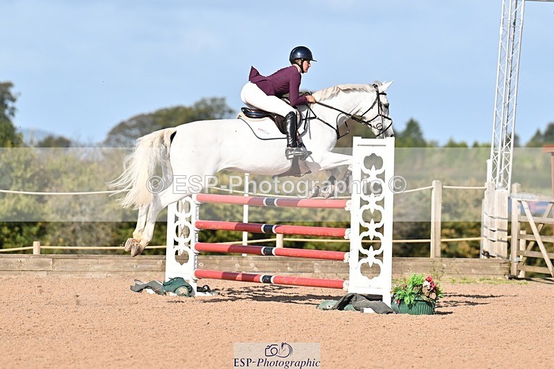 251005-103915-02820 - Cls 15 Foxhunter and 1.20m