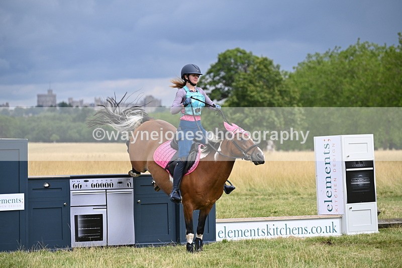 WJ6_2789 - Time at Jump 11:06 to 11:40