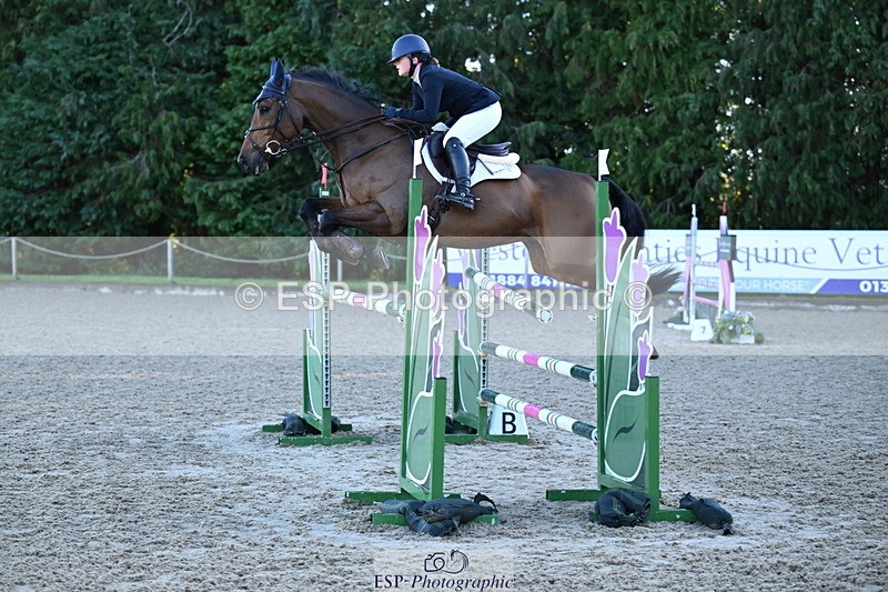 251024A-094337-06197 - B-101-Jemima.Stratton