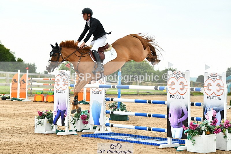 230720A-161026-04213 - Cls 9, 2 Star Big 1.40m Start to break