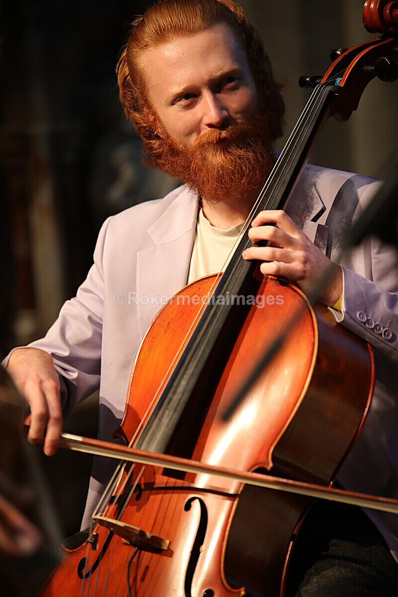 FOLK N BLUES-445 - FOLK and BLUES SEPT 2022