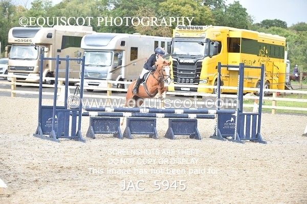 JAC_5945 - CLASS 4 SAT Stepping Stones 128/ 138cms Handicap