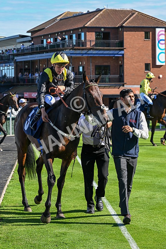 220926-Race 2-Bayraktar-3201 - Race 2 2.05pm Old Gravel Pits Lodges EBF Novice Stakes
